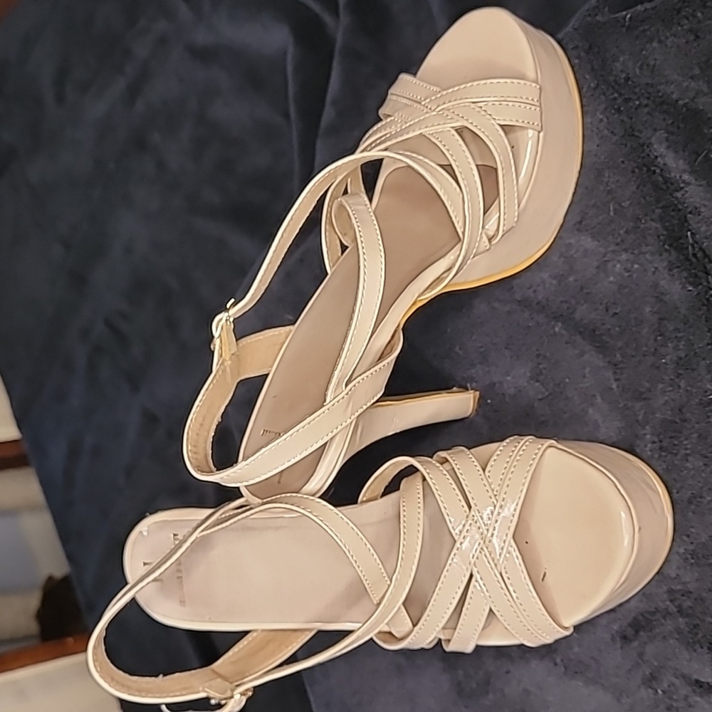 Taupe tippy top shoes, size 38